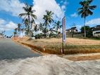 බද්දේගම නගරයට හා රෝහලටනුදුරින් ඉඩම