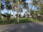 Beach Front Land Sale in Uswetakeiyawa (c7-9615)