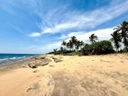 Beach Land for Sale in Pamunugama