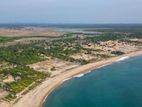 Beach Side Land for sale in Arugambay