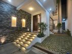 Beautiful 3st luxury house for sale in Athugiriya