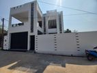 Beautiful B/n 03 Story House for Sale in Wattala(Ref: H2023)