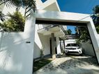 Beautiful House for Sale in Athurugiriya – 8.5 Perches