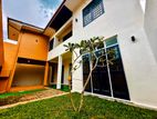 Beautiful House for Sale in Battaramulla