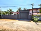 Beautiful Landscape Garden with Single storey House Kiriwaththuduwa