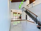 Beautiful Luxury House for Sale in Athurugiriya