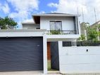 Beautiful Luxury House For Sale In Athurugiriya
