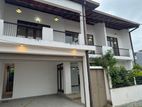 Beautiful Luxury House for Sale in Piliyandala