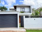 Beautiful Modern House for Sale in Athurugiriya