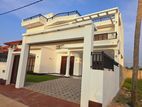 Beautiful New Modern House For Sala in Negombo