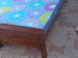 Bed 6ft *5ft q/size