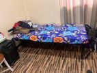 bed with mettress
