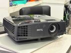 BENQ PROJECTOR DAY AND NIGHT