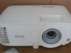Benq Projector With Remote/Cable