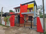 Beutiful three store house for sale in gampaha bandarawatta road