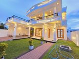 Big Roof Top With Modern House For Sale - Negombo