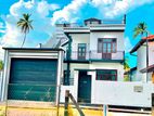 Black & White Theme Concept Luxury Upstairs House For Sale In Negombo