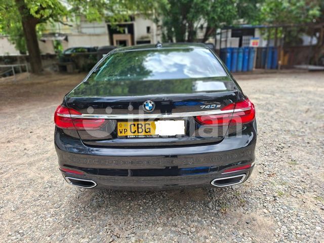 BMW 740E 2017 photo 2
