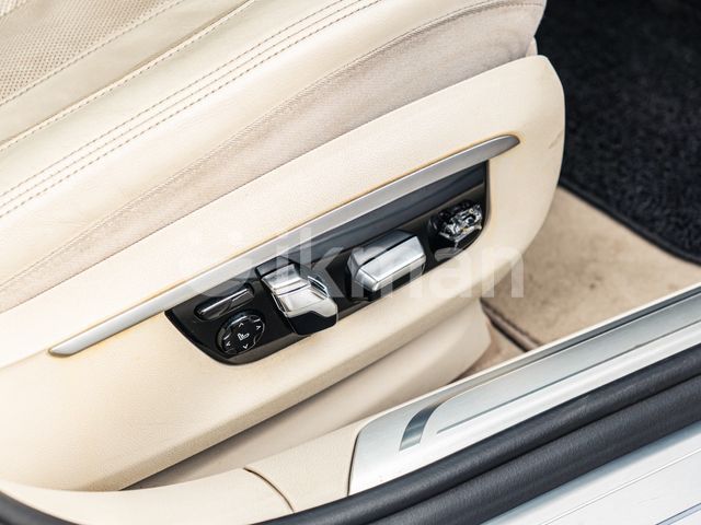 BMW 740E 2018 photo 4