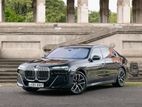 BMW 740i 2023