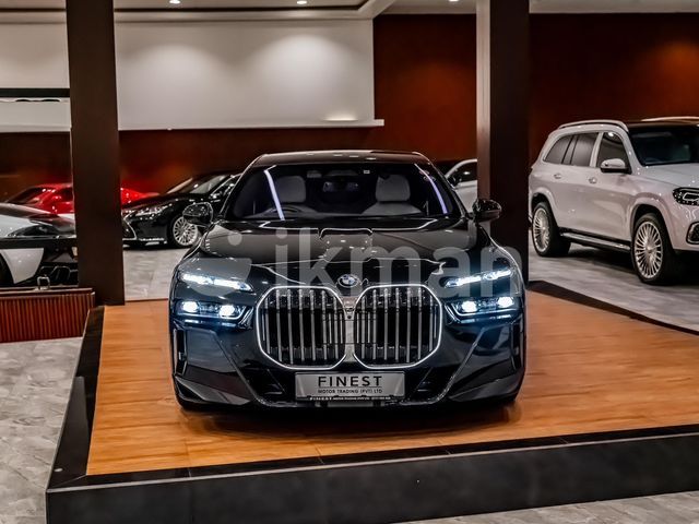 BMW 740I 2024 photo 5