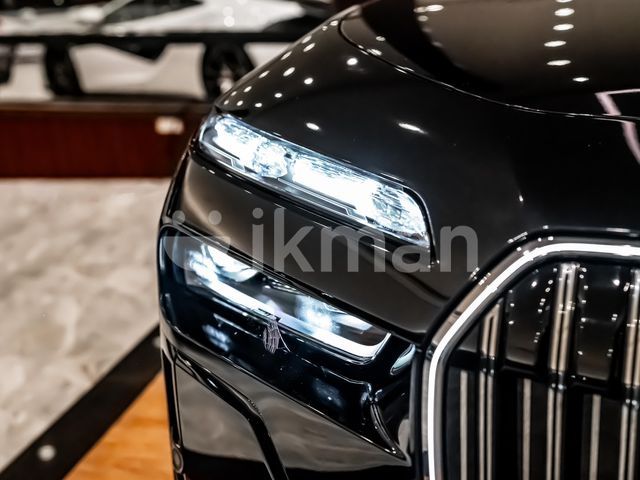 BMW 740I 2024 photo 3