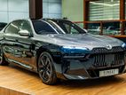 BMW i7 Ultimate - Two Tone 2024
