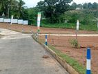 බණ්ඩාරගම උයන්වත්ත වැවට මූණලා ඉඩමක්