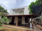 Boralesgamuwa Luxury Three Story House for Sale