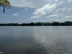 BORDERING THE BOLGODA LAKE LAND FOR SALE MORATUWA