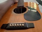Box guitar (Ariyana)