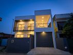 Box Type - Luxury House For Sale in Batuwandara