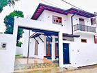 Brand New 05 Bedrooms With Brick Wall House In Piliyandala