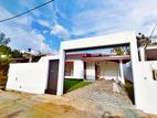 Brand New 10 Perch With Modern Design House In Bandaragama Town 165