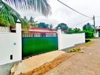 Brand New 10 Perch With Single Storey House In Kiriwaththuduwa