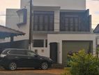 House for Sale in Athurugiriya