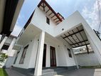 Brand-New 3 Bed House From Bird Park Kotte With 6.1 p Land Extent