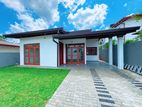 Brand New 3 Bedrooms House for sale in Homagama Godagama