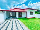 Brand new 3 Bedrooms House for sale in Kottawa