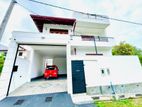 Brand New 3-Storey Luxury House for Sale – Makandana, Kesbewa