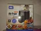 BRAND NEW 4L DIGITAL AIR FRYER