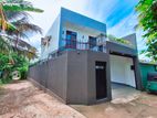 Brand New 5 Bedrooms House for sale in Piliyandala Miriswaththa Junction