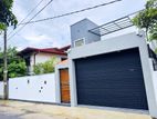 Brand-New Architecturally Designed & Built House Kesbewa Piliyandala