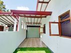 Brand New Architecture Design House In Athurugiriya