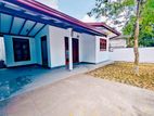 Brand New Architecture Design Solid House In Kidelpitiya