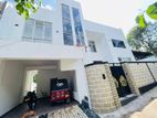 Brand New Beautiful House In Athurugiriya