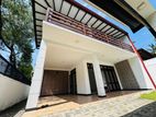 Brand-New Condition House For Sale From Athurugiriya