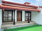 Brand-New House Bandaragama - Kalutara 200 meters from the 162 bus rd