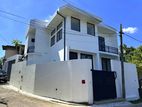 Brand-New House For Sale in Ramanayake Mw Hokandara Talawathugoda