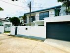 Brand-New House in Thalawathugoda